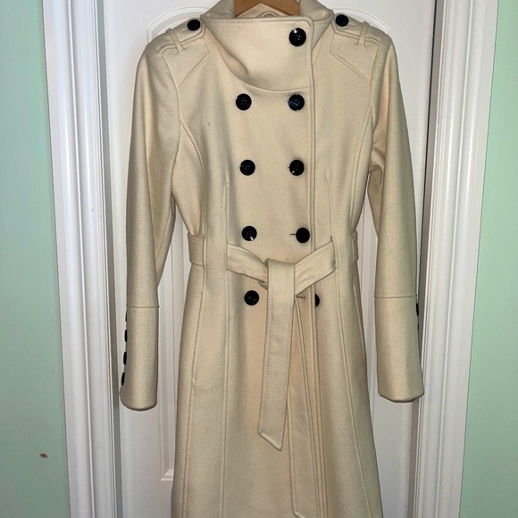 Guess Trench Coat - Picture 3 of 3